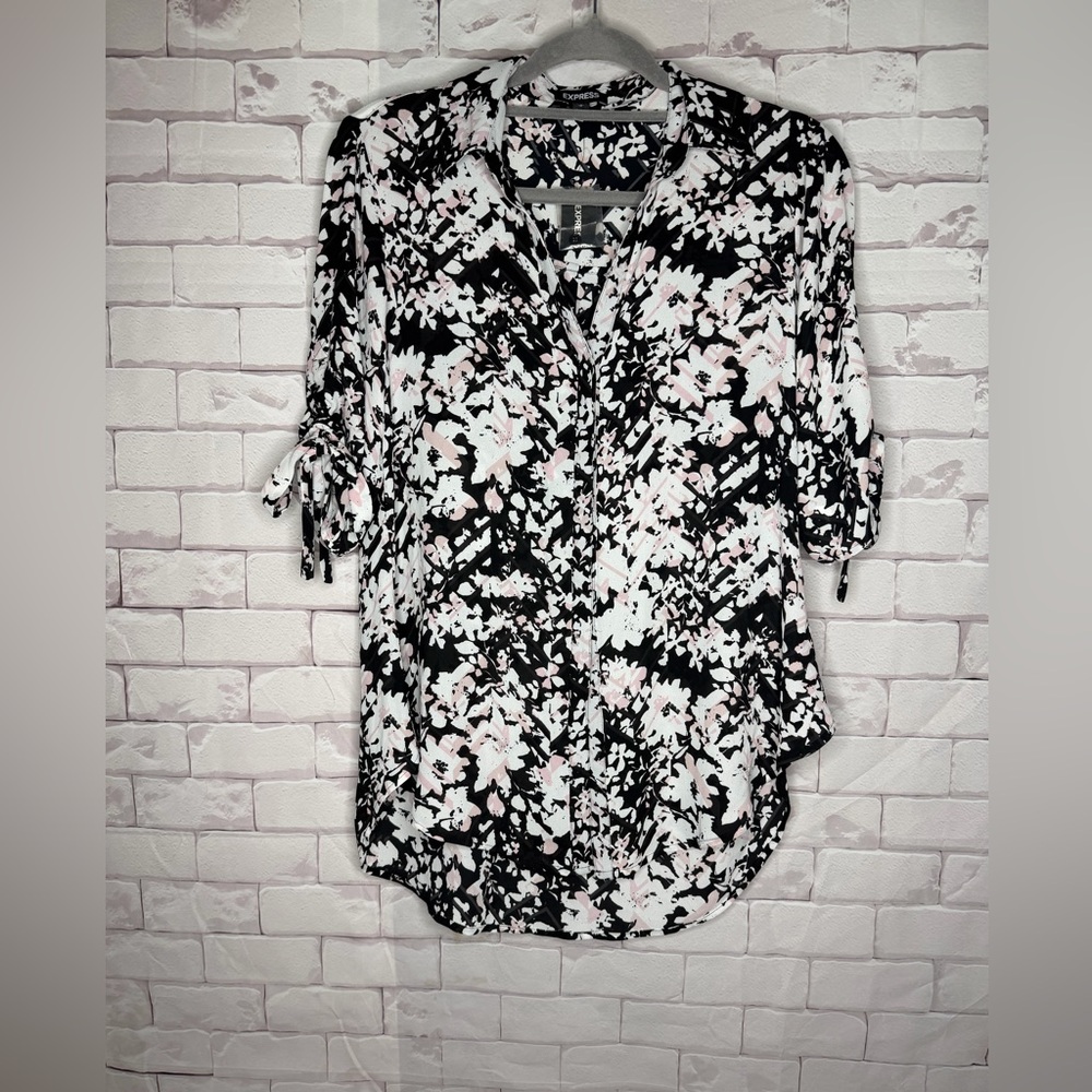 EXPRESS Black & Blush‎ Abstract Print Blouse | Roll-Tab Sleeves | Size M | NWT